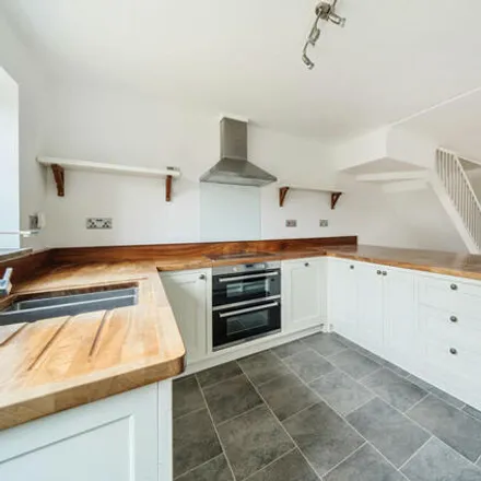 Image 2 - Small Crescent, Buckingham, MK18 7DE, United Kingdom - Townhouse for sale