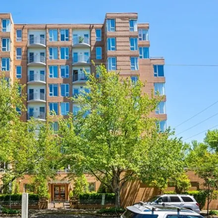 Buy this 1 bed condo on 1132 SW 19th Ave Unit 605 in Portland, Oregon