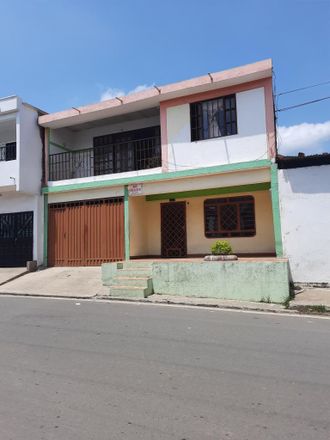 Rent this 5 bed apartment on Avenida 3 in Ospina Pérez, 540013 Cúcuta