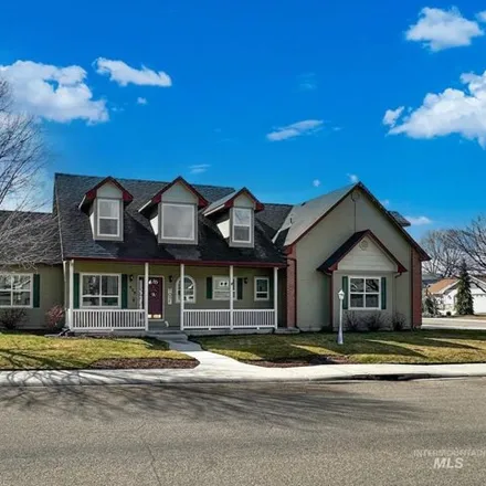 Buy this 3 bed house on 439 Middle Creek Drive in Nampa, ID 83686