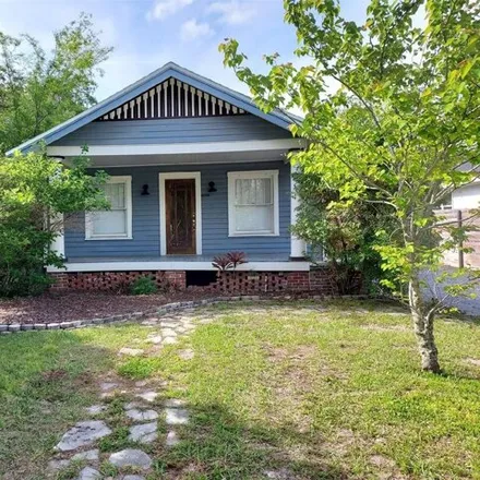 Buy this 2 bed house on 189 East North Street in Tampa, FL 33604