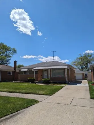 Buy this 3 bed house on 24685 Ridgecroft Ave in Eastpointe, Michigan