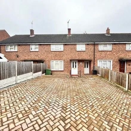 Buy this 3 bed townhouse on St Andrews Community Hub in Heath Road, Dudley Wood