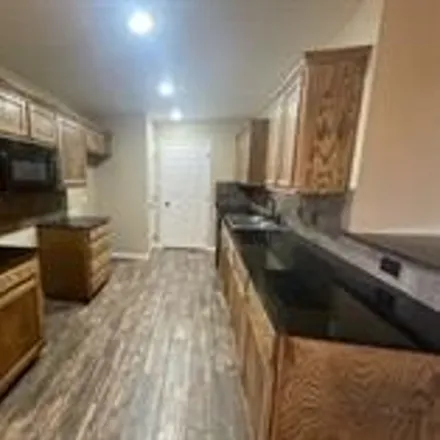 Image 4 - 6206 Ivy Lane, Headlee Oil Field, Odessa, TX 79762, USA - House for rent