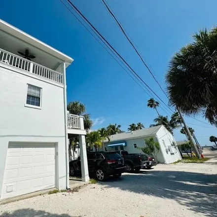 Image 5 - Pass A Grille Way & 1st Avenue, Pass A Grille Way, Saint Pete Beach, Pinellas County, FL 33706, USA - House for sale