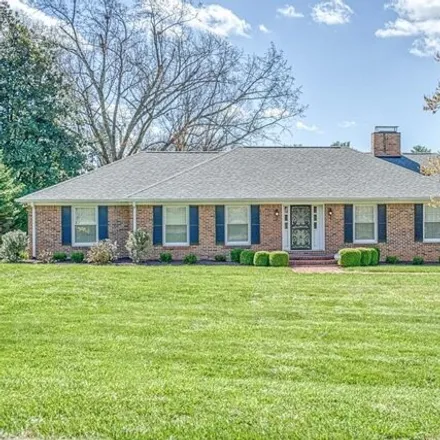 Buy this 4 bed house on 1033 Oaklawn Drive in Oaklawn, Cookeville