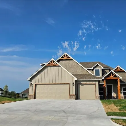 Buy this 4 bed house on Redbud Drive in Catoosa, Rogers County