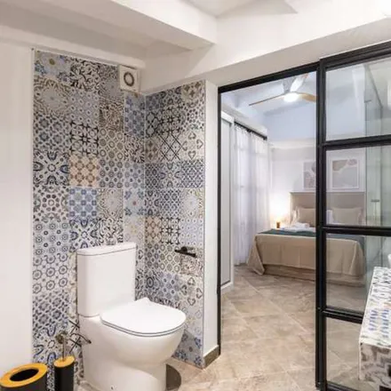 Rent this 1 bed apartment on Cosmo Hotel in Plaça del Mercat, 46001 Valencia