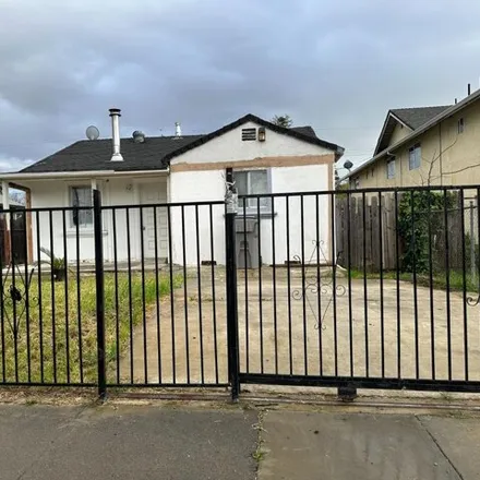 Buy this 2 bed house on 22nd Avenue 23rd Avenue Alley in Sacramento, CA 95820