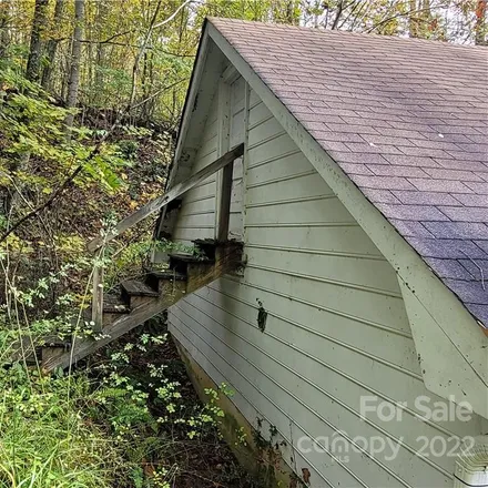 Image 4 - 1060 Greer Hollow Road, Ashe County, NC 28643, USA - House for sale