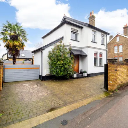 Buy this 3 bed house on 79 Clifton Avenue in London, SM2 5PS