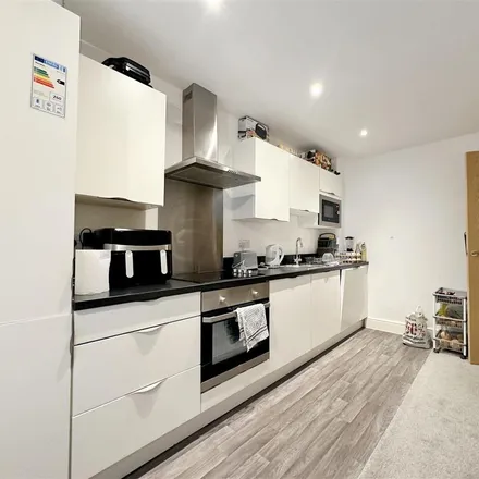 Image 4 - Whitchurch Lane, Bristol, BS14 0TW, United Kingdom - Apartment for rent
