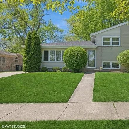 Buy this 3 bed house on 322 North Gibbons Avenue in Arlington Heights, IL 60004