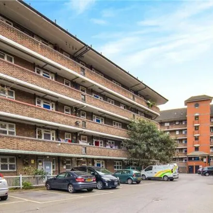 Buy this 2 bed apartment on unnamed road in London, E8 2AP