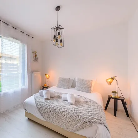 Rent this 2 bed apartment on Saint-Jorioz in Route du Laudon, 74410 Machevaz