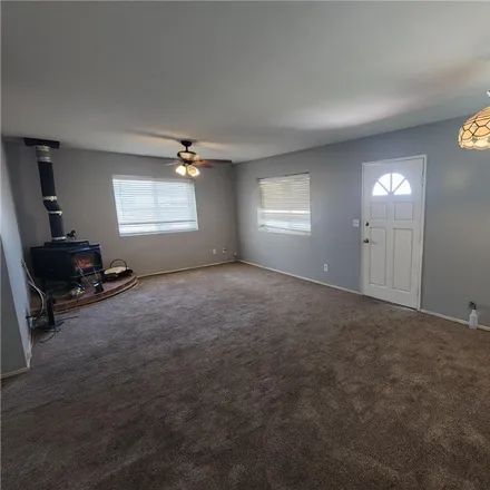 Image 8 - 8058 West Avenue E, Lancaster, CA 93536, USA - House for sale