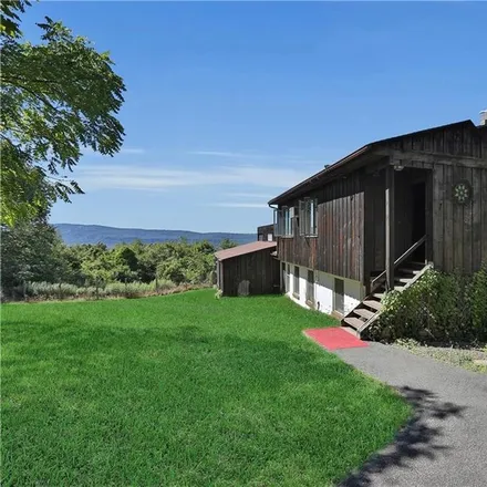 Buy this 6 bed house on 699 North Ohioville Road in New Paltz, Ulster County