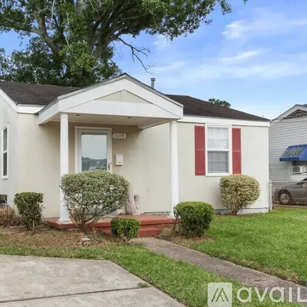 Rent this 4 bed house on 1019 Joan Ave