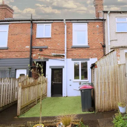 Rent this 2 bed townhouse on Wortley Road/Bradgate Lane in Wortley Road, Rotherham