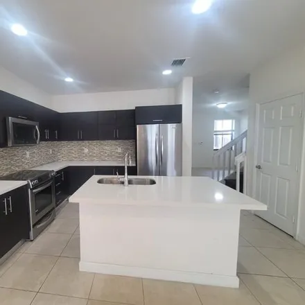 Image 4 - 10280 NW 70th Ter Unit 10280, Doral, Florida, 33178 - House for rent