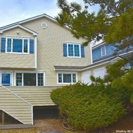 Rent this 4 bed house on 20 Dune Lane in Southampton, Suffolk County