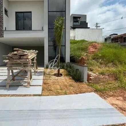 Buy this 3 bed house on Rua Vinte e Nove in Jardim Horto Florestal, Sorocaba - SP