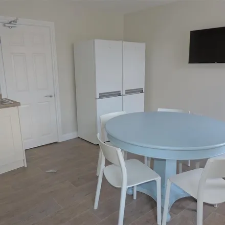 Rent this 1 bed apartment on Geno's in 3-5 Allhallows Lane, Kendal