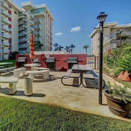 Buy this 1 bed condo on 2801 North Halifax Avenue in Daytona Beach, FL 32118