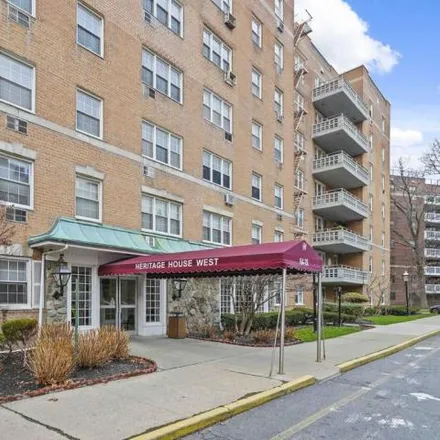 Buy this 1 bed condo on 84-29 153rd Avenue in New York, NY 11414