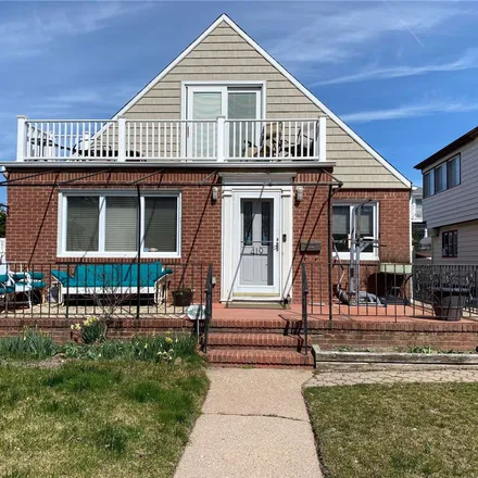 Buy this 3 bed townhouse on 419 East Penn Street in City of Long Beach, NY 11561