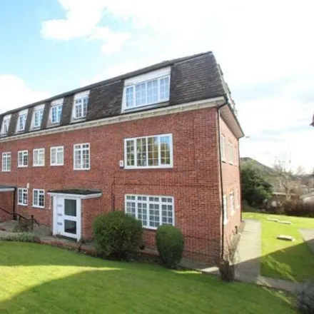 Rent this 2 bed apartment on Quarrie Dene Court in Leeds, LS7 3PH