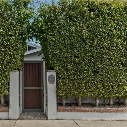 Image 1 - 8668 Rosewood Avenue, West Hollywood, CA 90048, USA - House for rent
