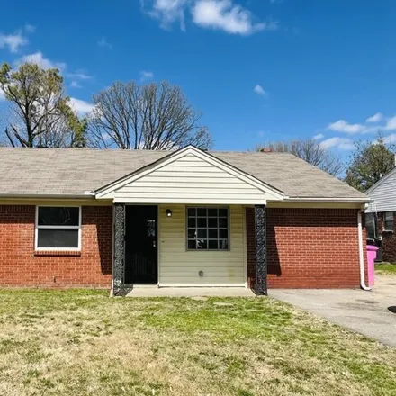Buy this 3 bed house on 1836 Brookhaven Drive in Southaven, MS 38671