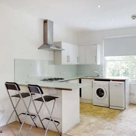 Rent this studio apartment on Henry Road in London, N4 2LH
