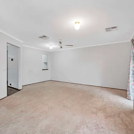 Image 3 - Australian Capital Territory, Bastow Circuit, Banks 2906, Australia - Apartment for rent