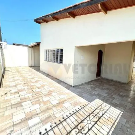 Buy this 4 bed house on Avenida Prestes Maia in Benfica, Caraguatatuba - SP