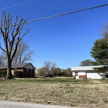 Buy this 3 bed house on 1967 East 13th Street in Jasper County, MO 64836