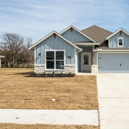 Buy this 3 bed house on 621 Finlee Way in Tioga, Texas