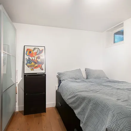 Rent this 3 bed apartment on Baljuwplein 7 in 3033 XA Rotterdam, Netherlands