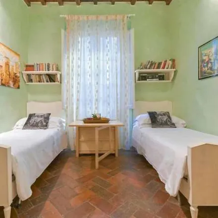Rent this 2 bed apartment on Via dell'Amorino in 11 R, 50123 Florence FI