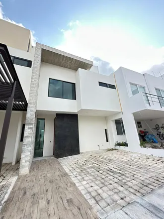 Buy this studio house on unnamed road in 77560 Arboledas, ROO