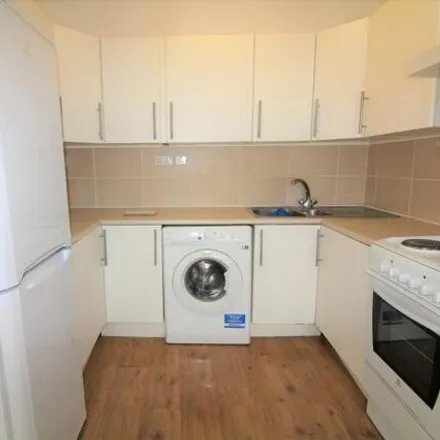 Image 2 - 141 Percival Road, London, EN1 1QT, United Kingdom - Apartment for rent