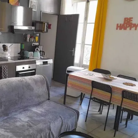 Rent this 4 bed apartment on 13002 Marseille