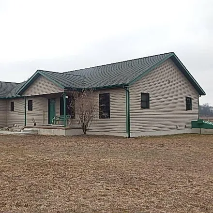Image 3 - West Chauvez Road, Riverton Township, MI 49431, USA - House for sale