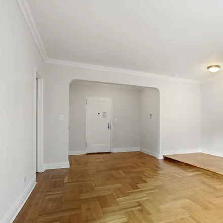 Rent this studio apartment on 6th Avenue Downing St