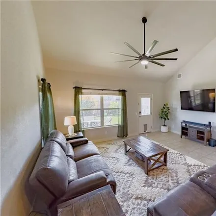 Image 7 - 2874 Vista Parkway, New Braunfels, TX 78130, USA - House for sale