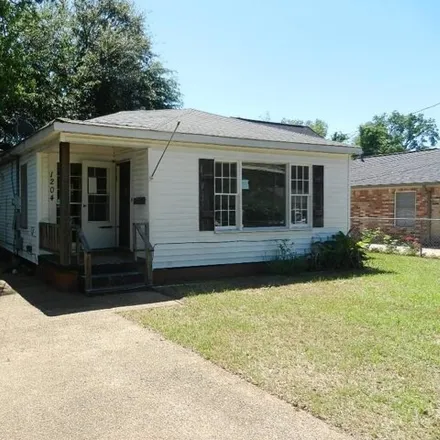 Buy this 3 bed house on 1212 Dudley Lane in Waller, Bossier City