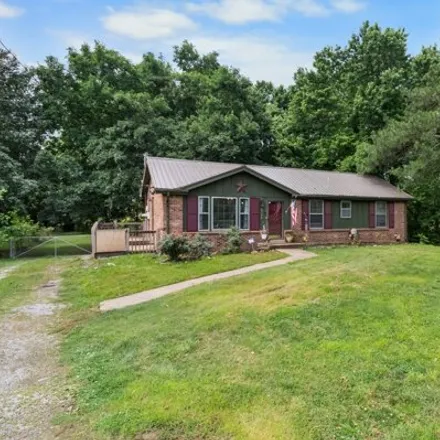 Image 3 - 3106 E Old Ashland City Rd, Clarksville, Tennessee, 37043 - House for sale