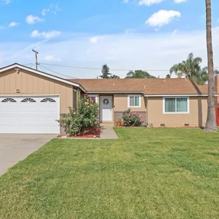 Buy this 3 bed house on 871 Homassel Avenue in Lindsay, CA 93247