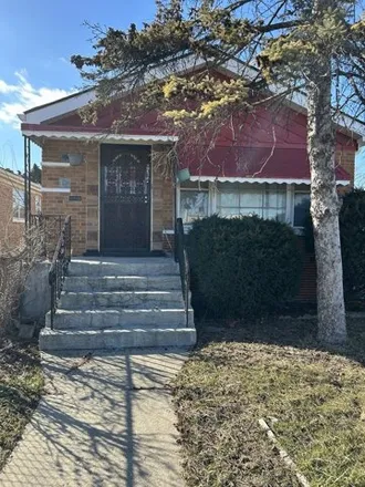 Buy this 3 bed house on 9314 South Vincennes Avenue in Chicago, IL 60643